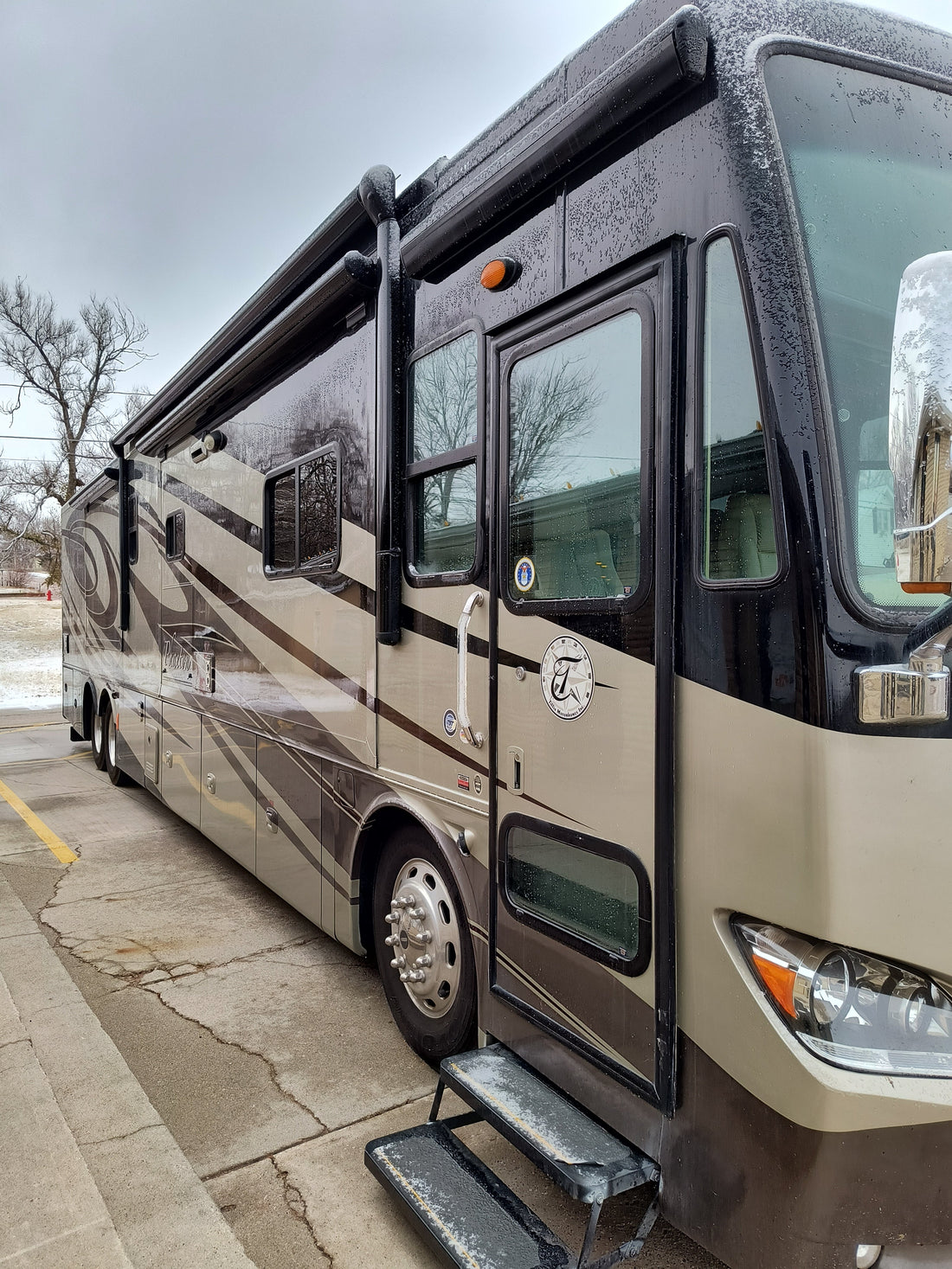 🪡 Case Study: Custom RV Seat Covers - Pet-Proofed and Road-Ready